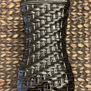Like new woven reflections small vase, ebony. W/BOX